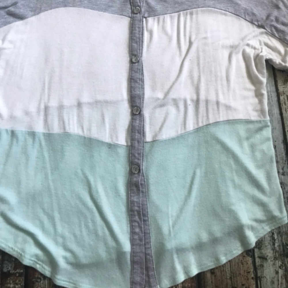 Color Block Soft Knit Button Back Top - Picture 2 of 7